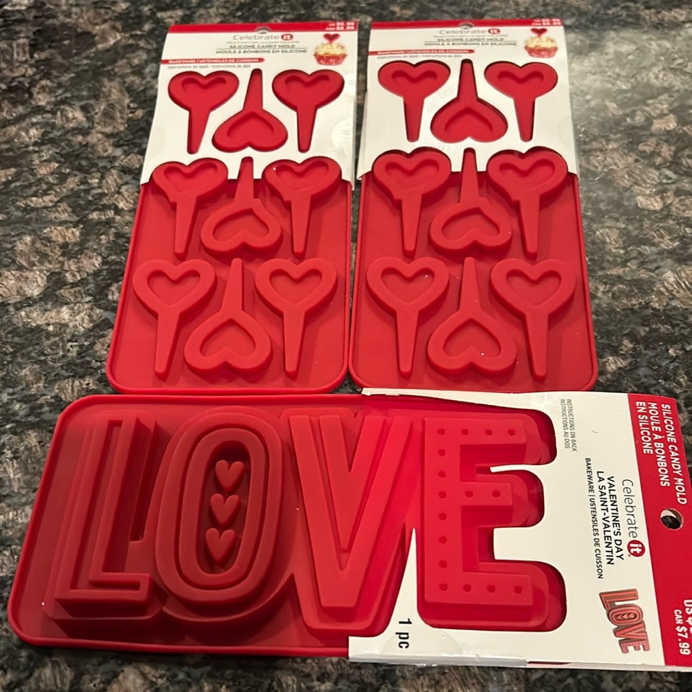 CELEBRATE IT SILICONE CANDY HEART MOLDS LOT OF 3 NWT